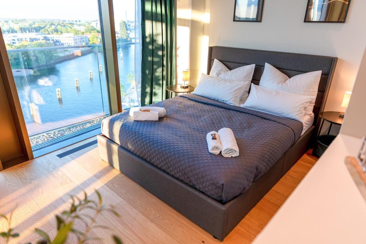 Cabana - Theview - Terrasse - Waterfront - Kostenloser Parkplatz - Wifi Oldenburg Buitenkant foto