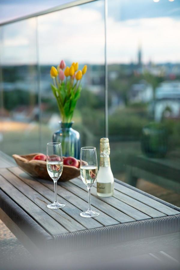 Cabana - Theview - Terrasse - Waterfront - Kostenloser Parkplatz - Wifi Oldenburg Buitenkant foto